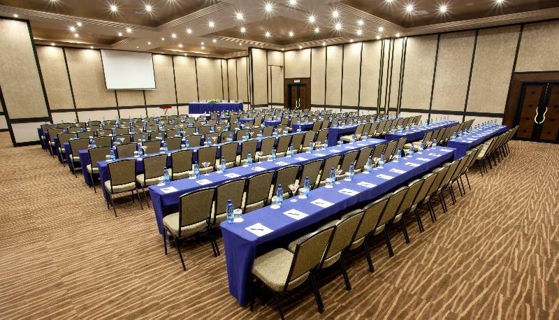 Avani Lesotho Hotel & Casino Масеру Екстериор снимка
