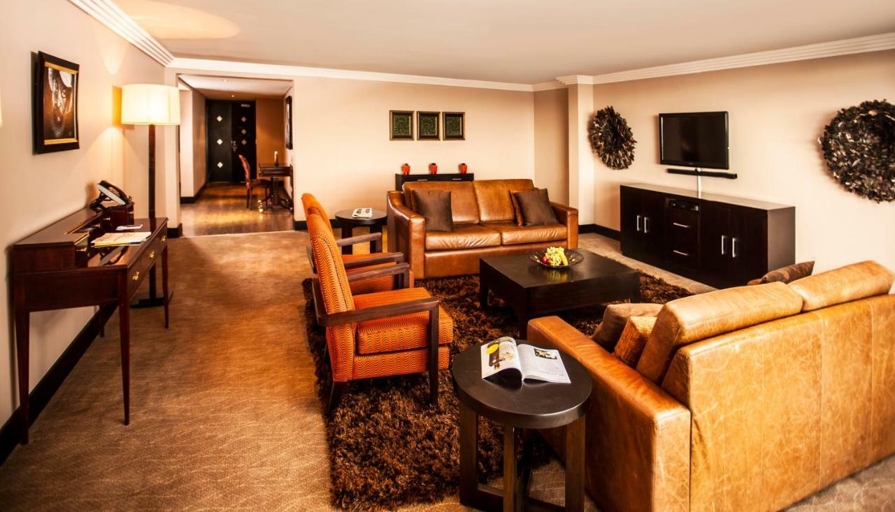 Avani Lesotho Hotel & Casino Масеру Екстериор снимка