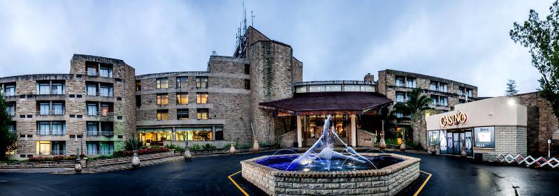 Avani Lesotho Hotel & Casino Масеру Екстериор снимка